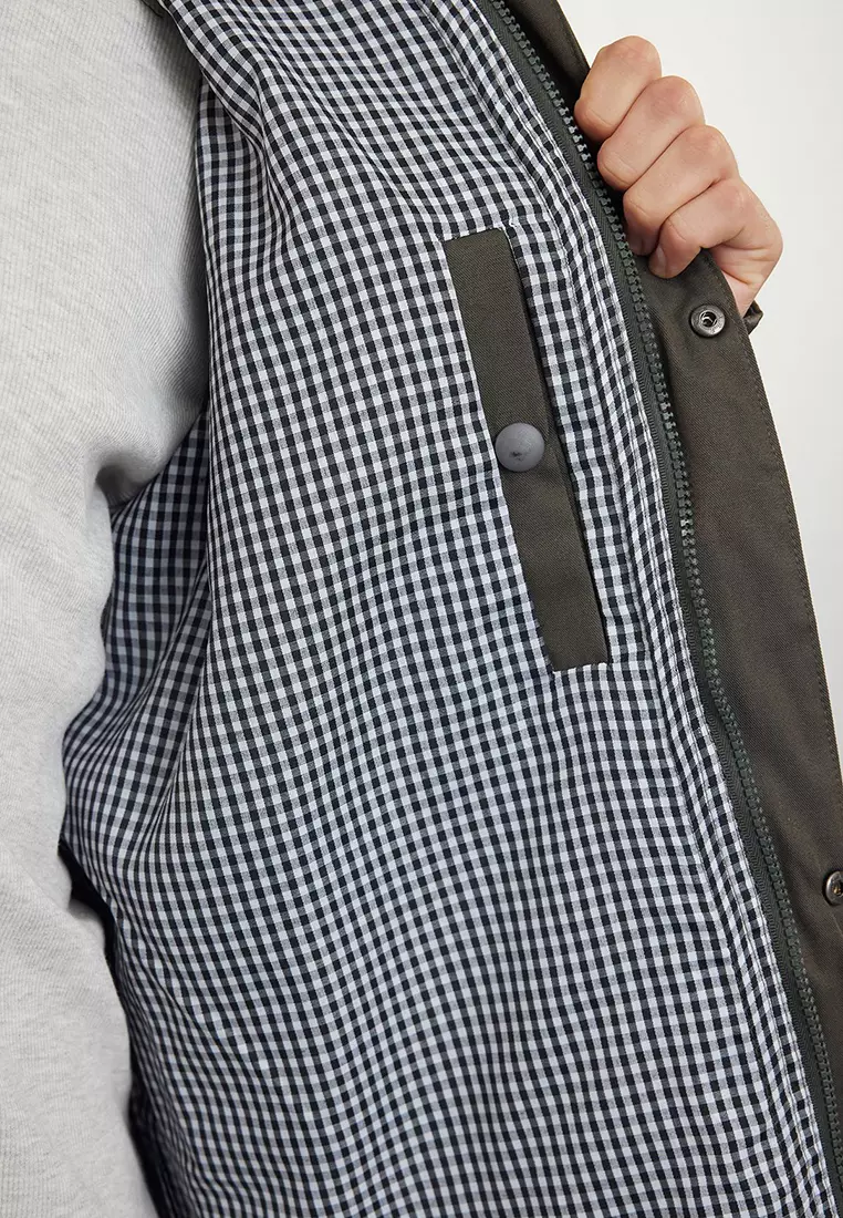 Khaki Regular Fit Velvet Collar Detailed Seasonal Unisex Coat TMNAW25MO00017