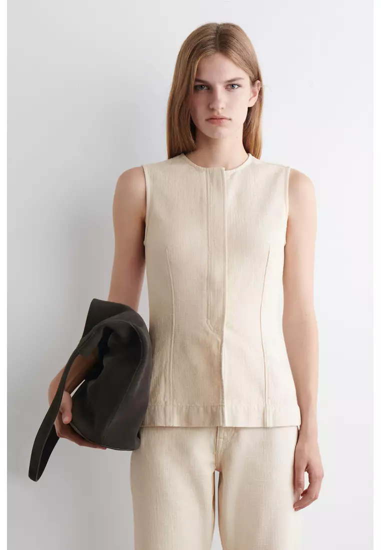 SLEEVELESS DENIM TOP