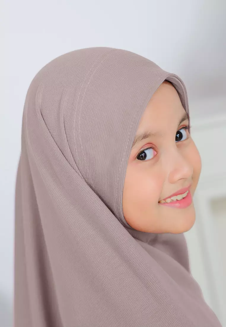 Cotton Bee - Miley Knit Bergo | Hijab Instan Anak - Cookie Dough