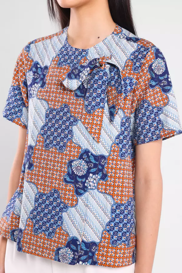 Minimal - Kana - Blouse Batik Bunga - Teracotta Colour Blue