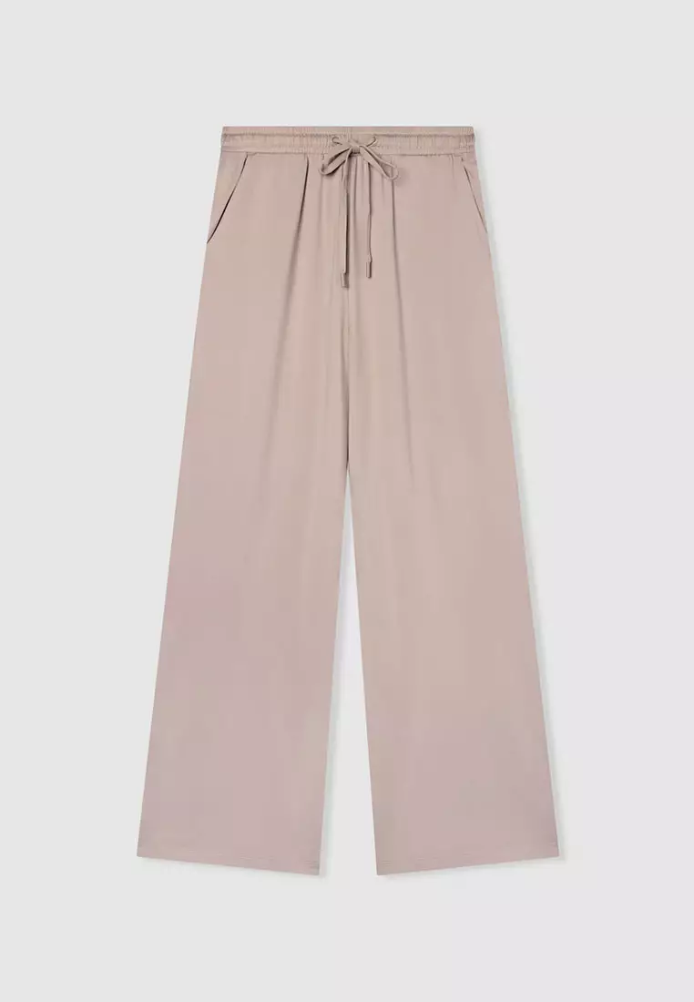 Woman Full-Length Gym Pants