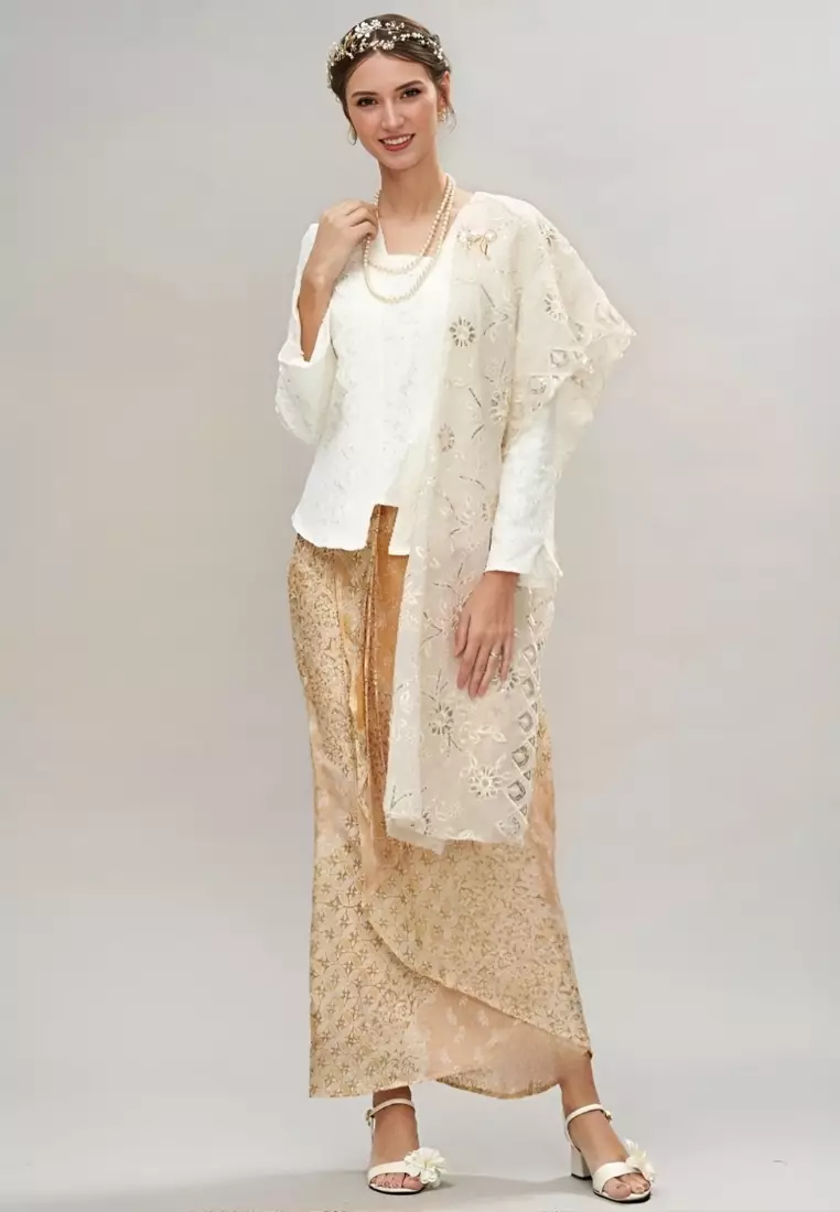 Intricate White Lace Kebaya Top