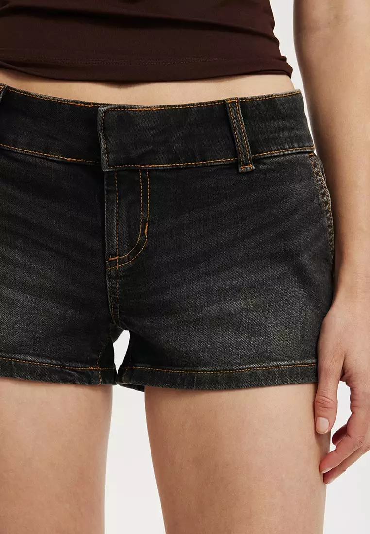 Micro Low Tailored Short