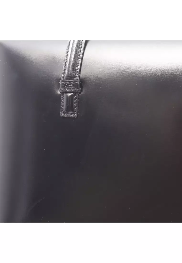 Pre-Loved LOEWE Handbag Embossed logo leather black