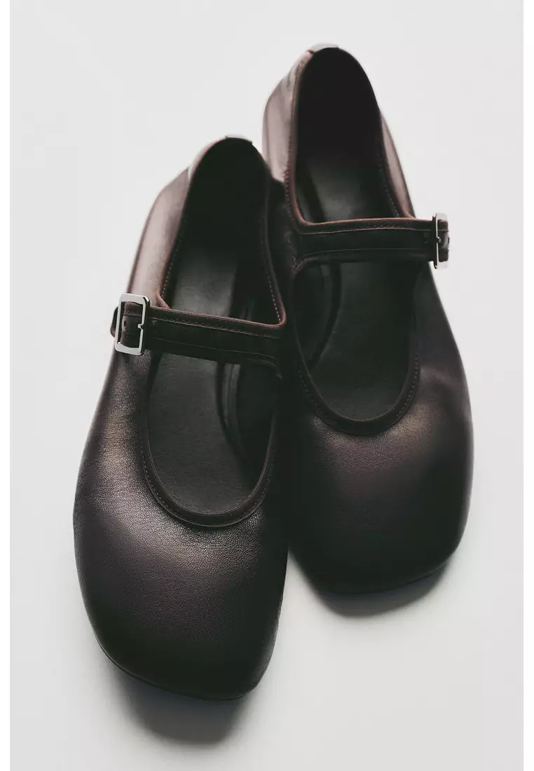 SQUARE-TOE BUCKLED BALLET FLATS