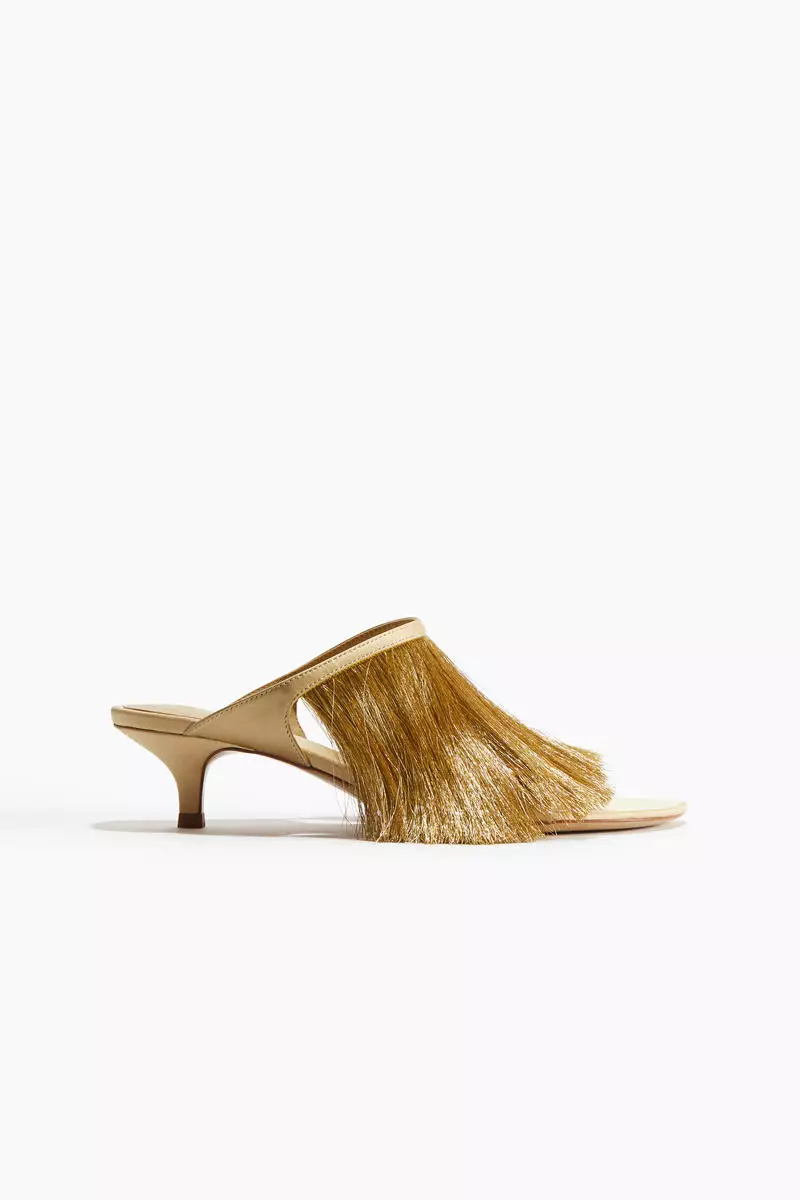 Discount on H&M  shoes - SKU: Fringe-trimmed heeled sandals