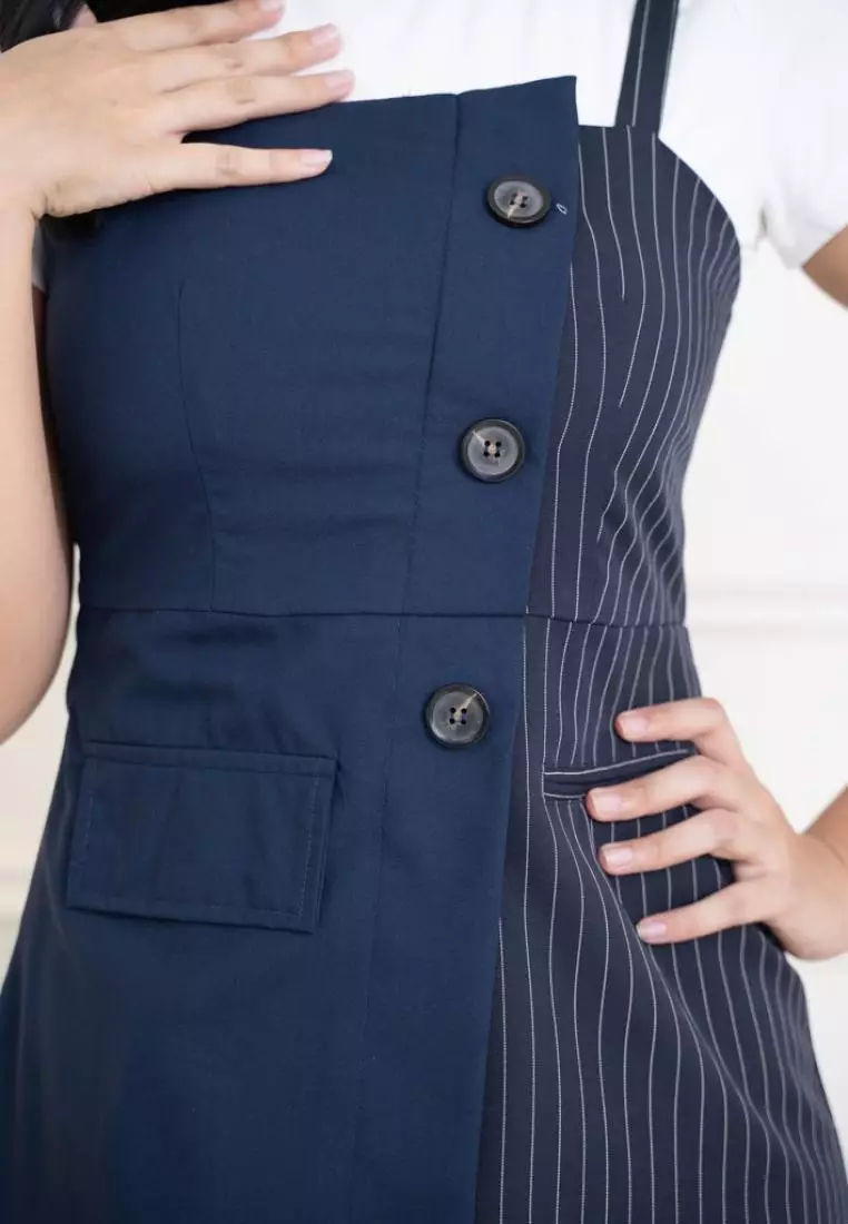 EXECUTIVE DRESS WITH ADJUSTABLE STRAP