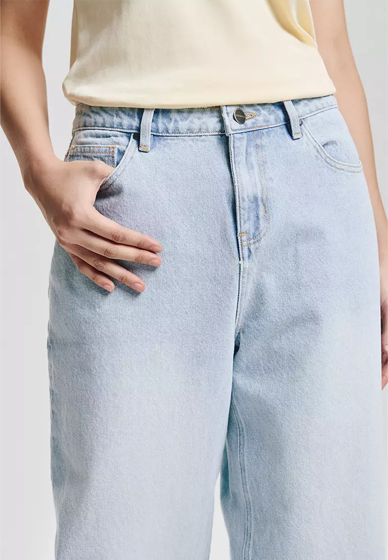 Essentials Classic Straight Fit Jeans