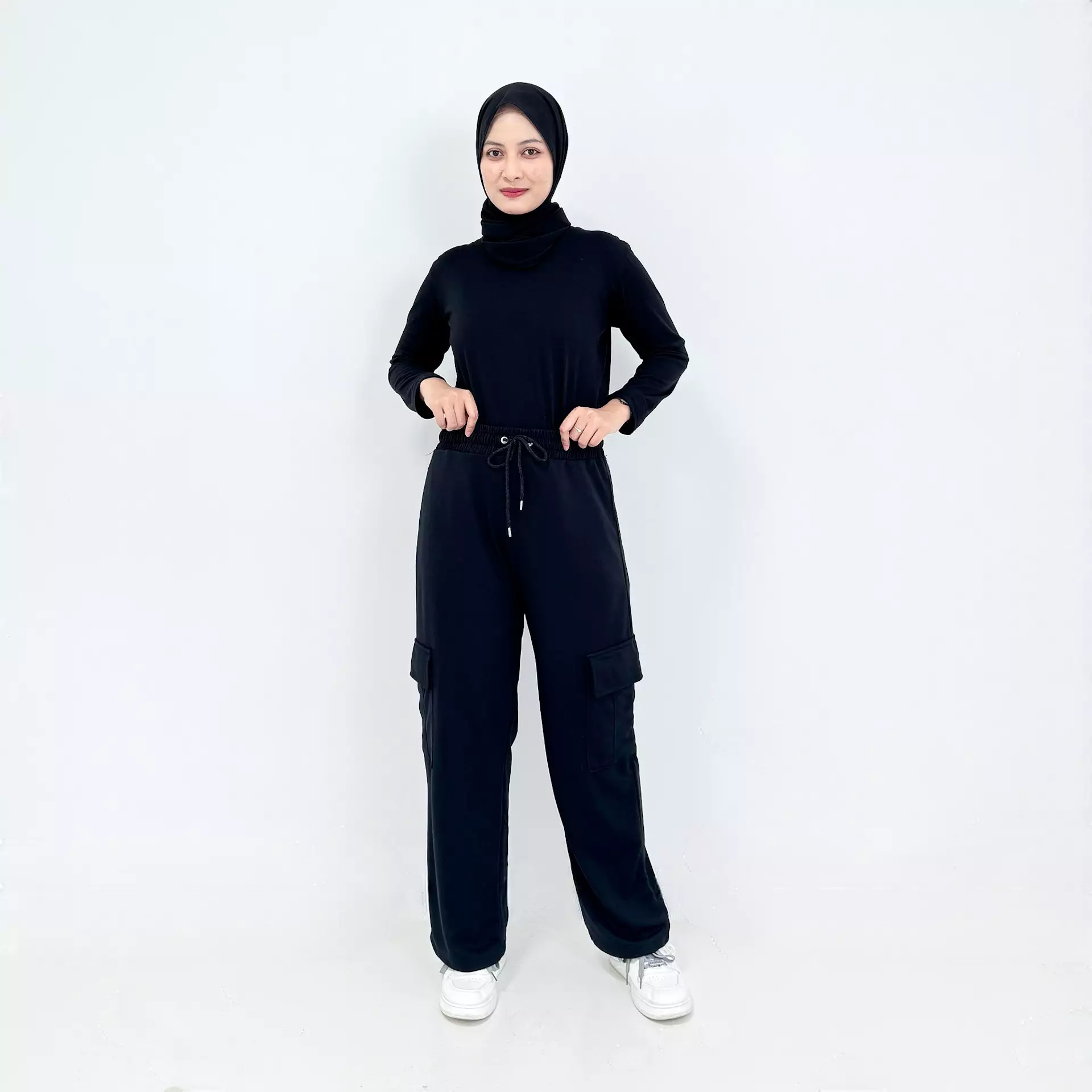 Talis Sweetpants [BLACK] Women Cargo Fit M-XXL