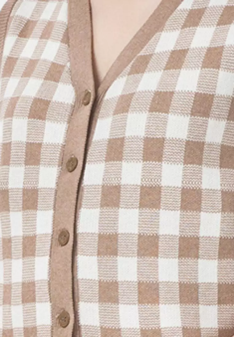 Button Knit Vest Checker in Brown