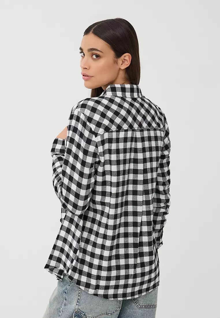 Woman Long-Sleeved Shirt