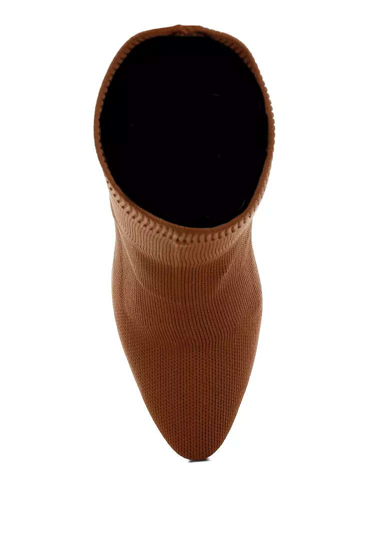 Sepatu bot Flyknit Ankle Warna Camel