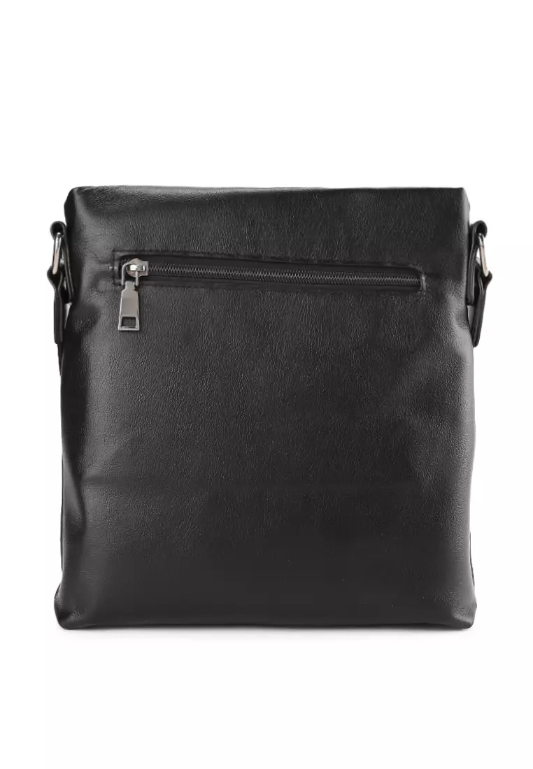 Tas Selempang Pinggang Dengan Desain Dark Tone Untuk Urban Masculine Look