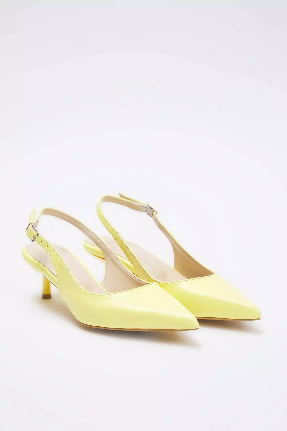 Yellow Patent Leather Pointed Toe Kitten Heels Women Classic Heels Shoes Takss25To00005