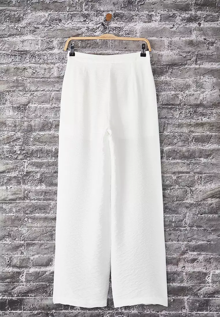 White Textured Wide Leg/Wide Leg Thin Fabric Lined Trousers TWOSS25PL00113