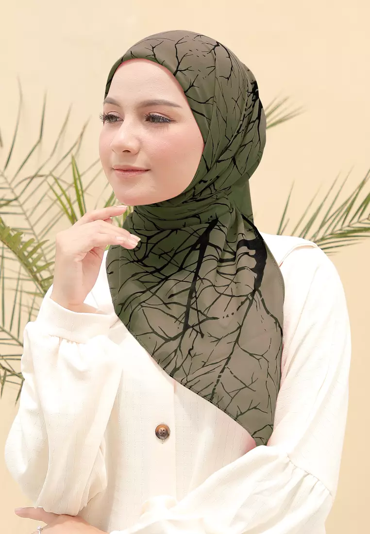 Zelena - Geralyn Printed Hijab | Segitiga Motif - Forest Green
