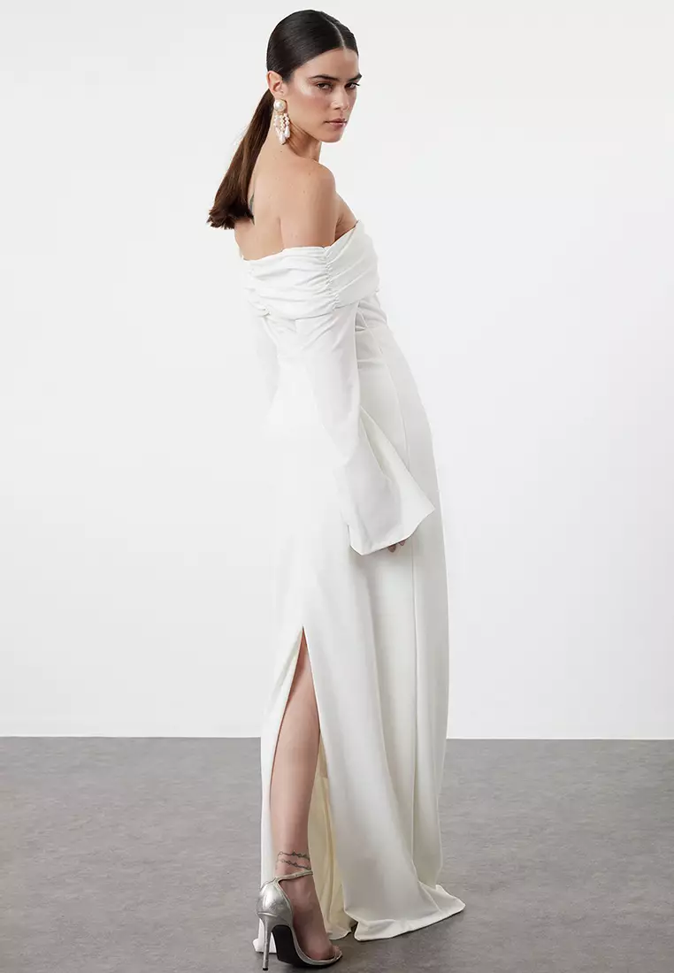 White Carmen Collar Knitted Long Elegant Evening Dress TPRSS24AE00204