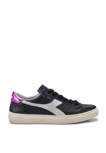 diadora