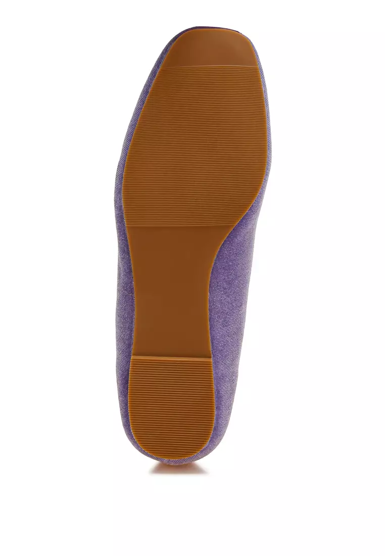 Sepatu Loafer Beludru Berdetail Rumbai Ikonik Warna Lilac