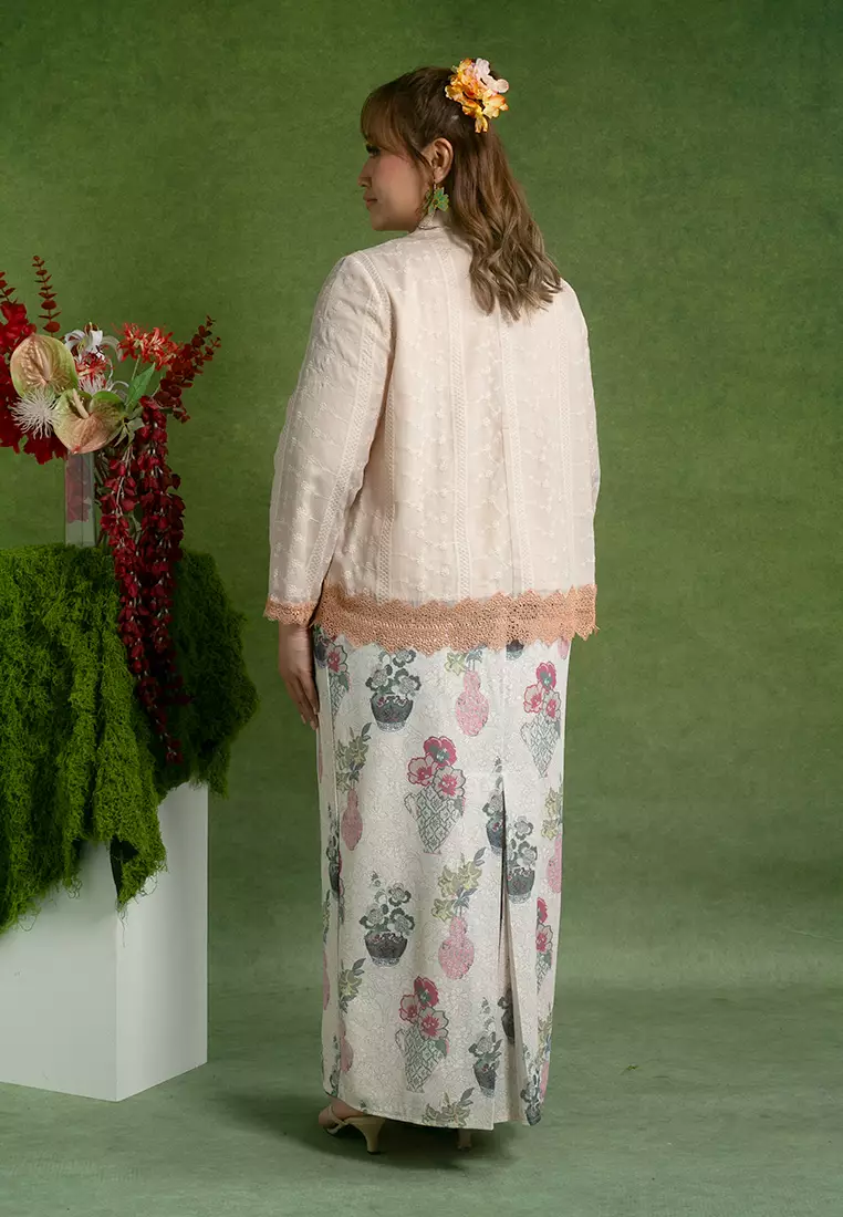 Blossom Plus size Kurung Kedah Set