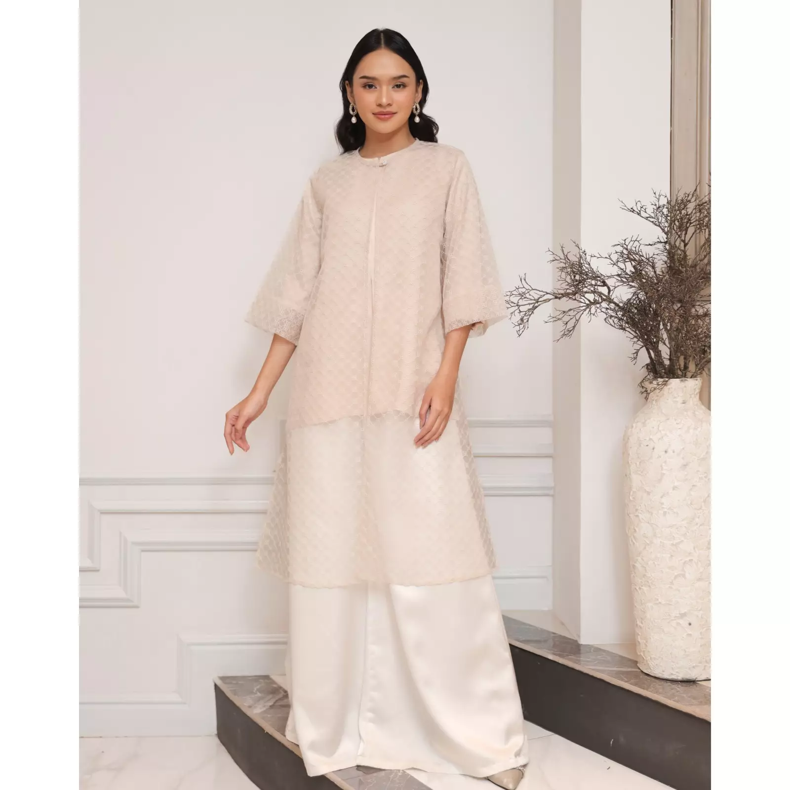 Geulis.id RAZIQA OUTER - Beige