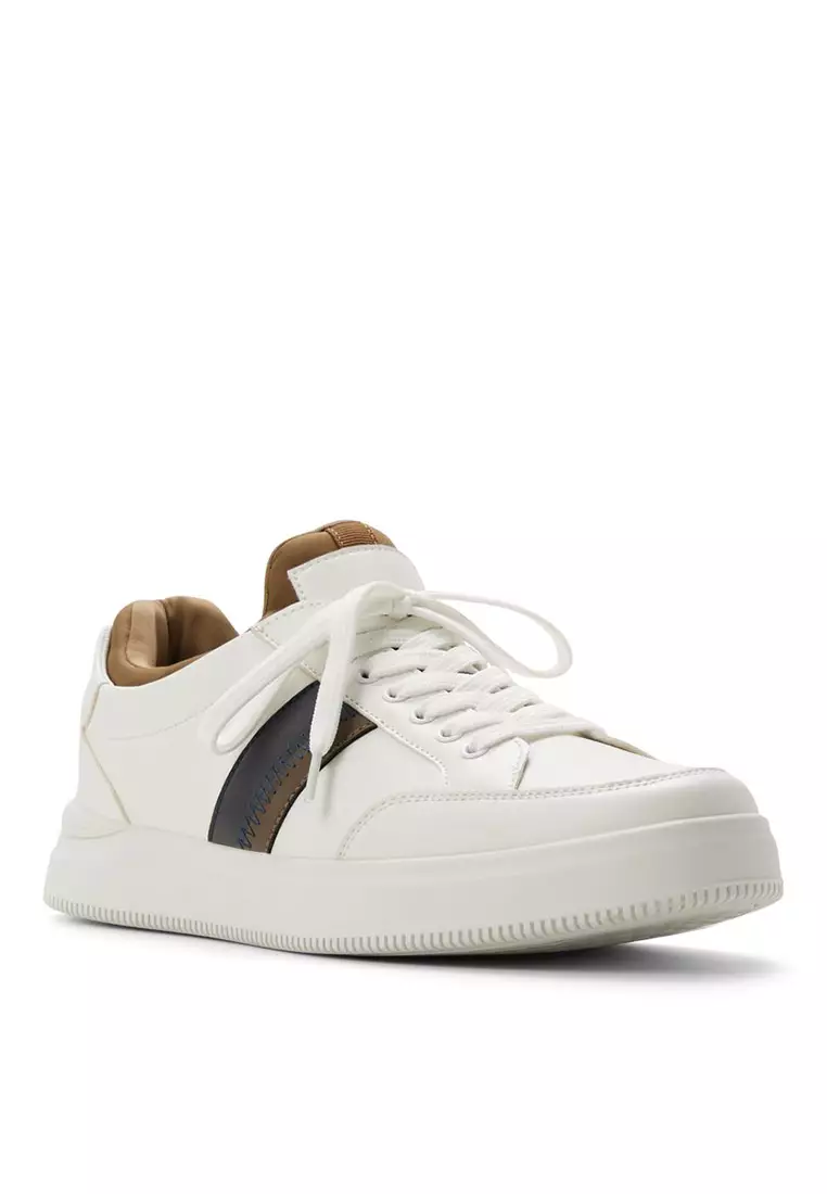Shadwell Low-Top Sneakers