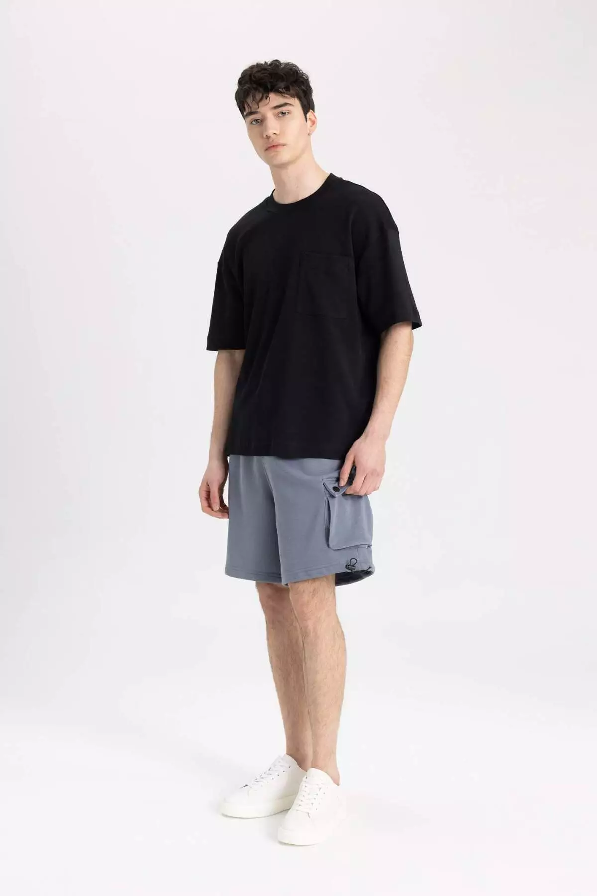 Oversize Wide Fit Straight Leg Cargo Shorts B8793Ax24Sm