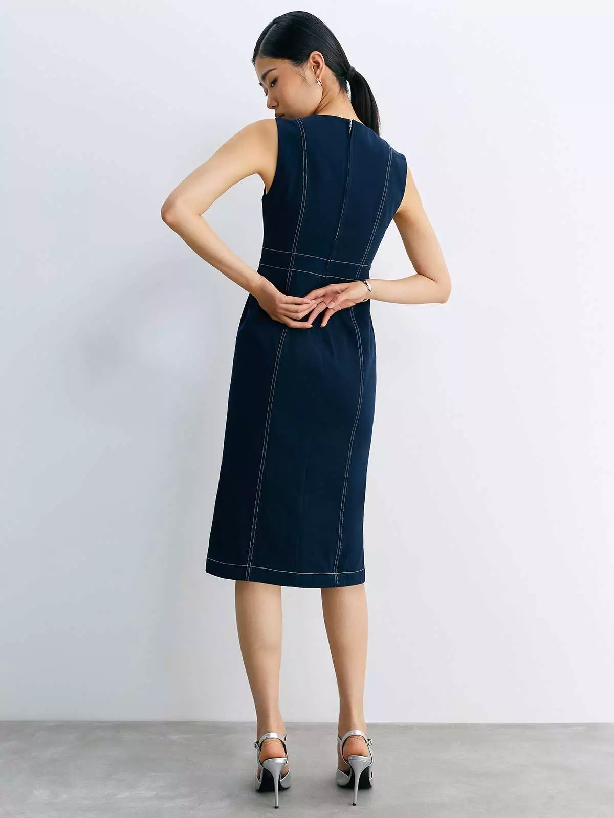 Pomelo - Dress Wanita - Contrast Stitching Detail Sleeveless Denim Mini Dress - Navy