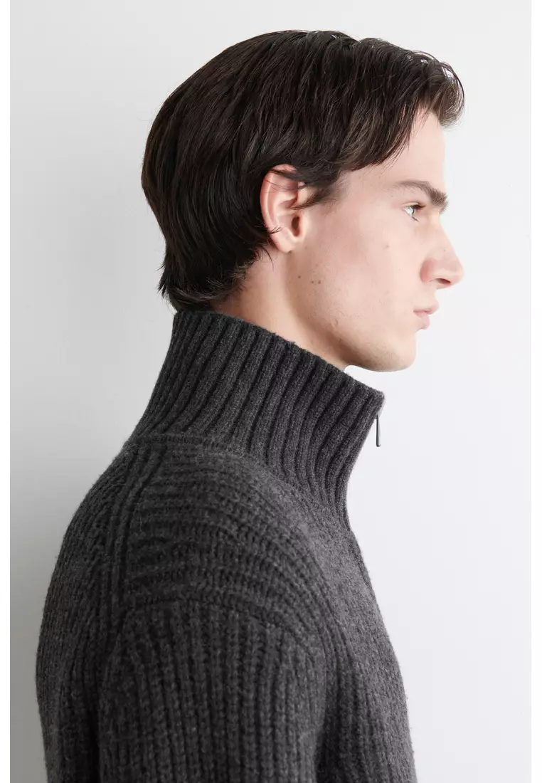 FUNNEL-NECK KNITTED WOOL JACKET