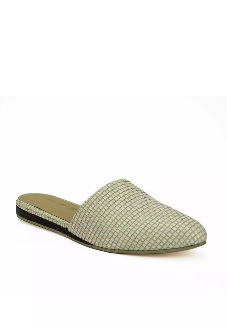 Discount on Cardam's Lifestyle  shoes - SKU: Eclb Lne 00118 Cream Mules