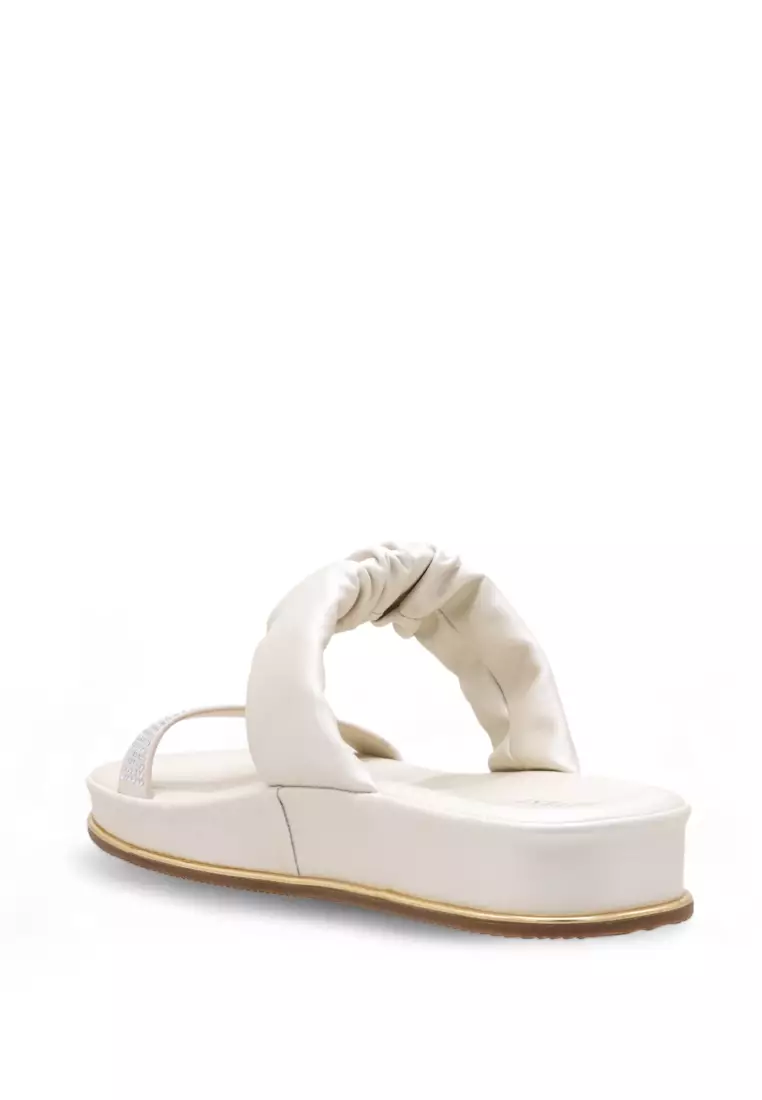 Women Slip On Casual Sandals - 250370227