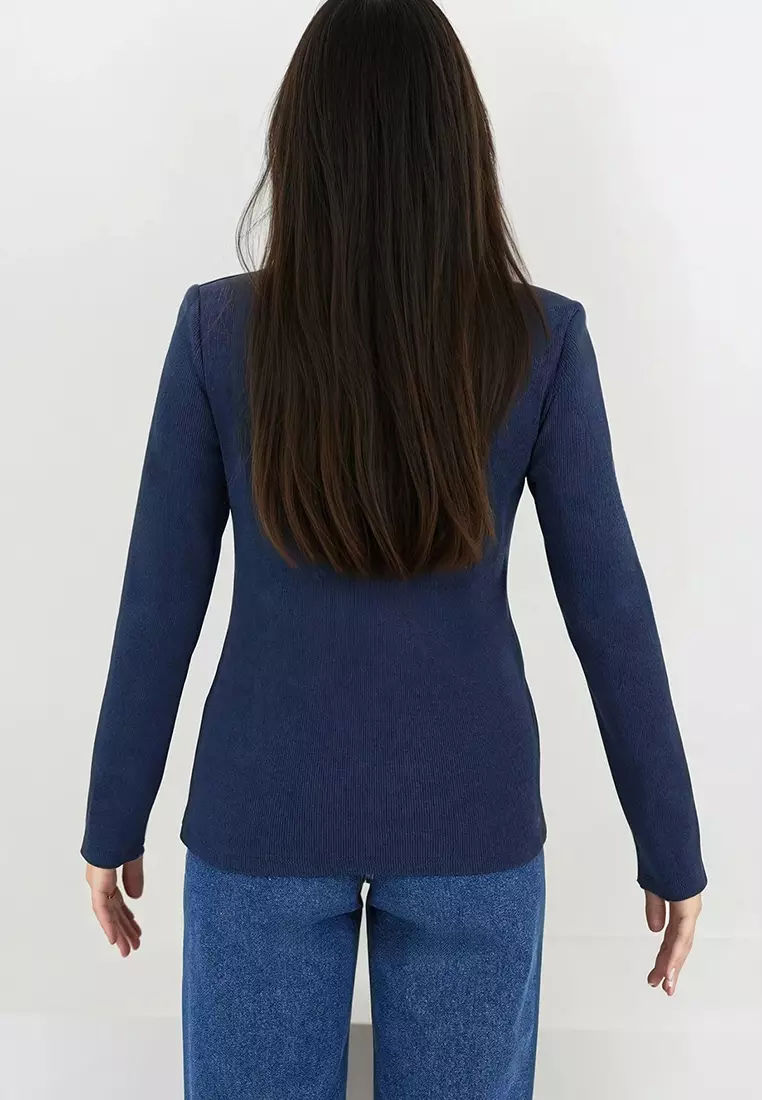Accessory Detailed Asymmetrical Gathered Blouse
