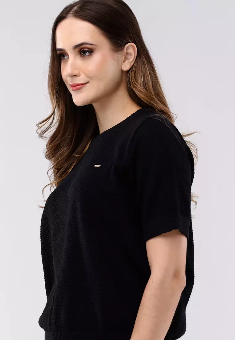 Textured Knitted Short Sleeves Blouse