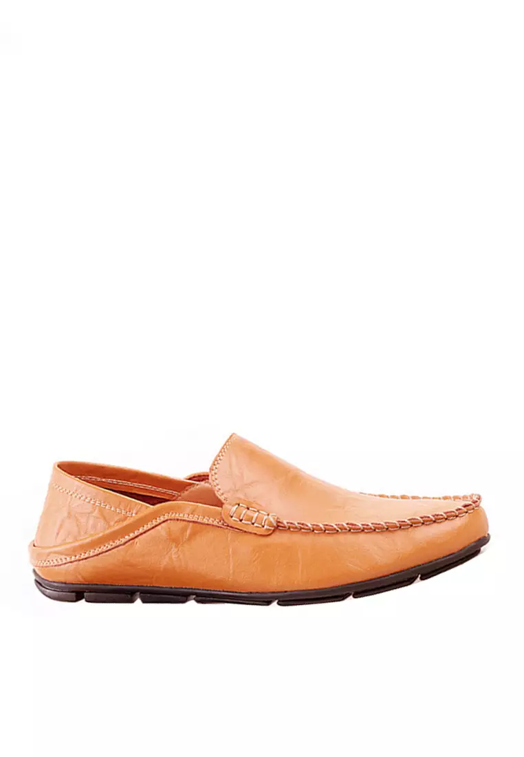 Discount on Twenty Eight Shoes  shoes - SKU: VANSA Simple Two-way Leather Casual Shoes VSM-C36282