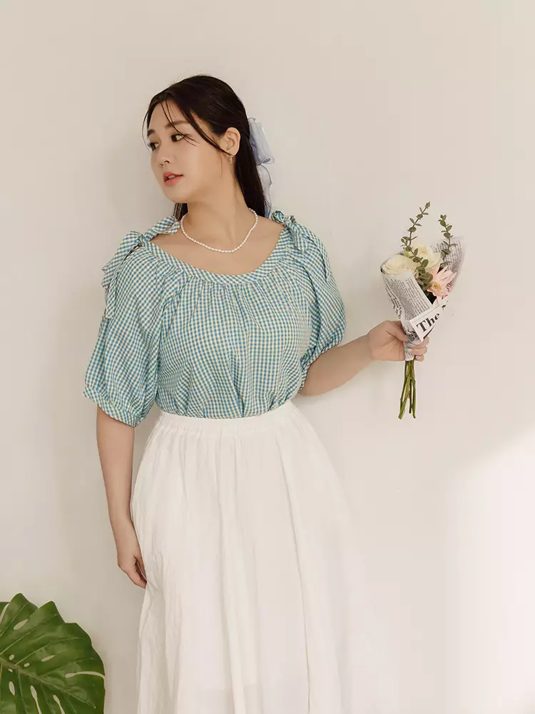 Plaid Cold Shoulder Bubble Sleeve Top [AB19543]