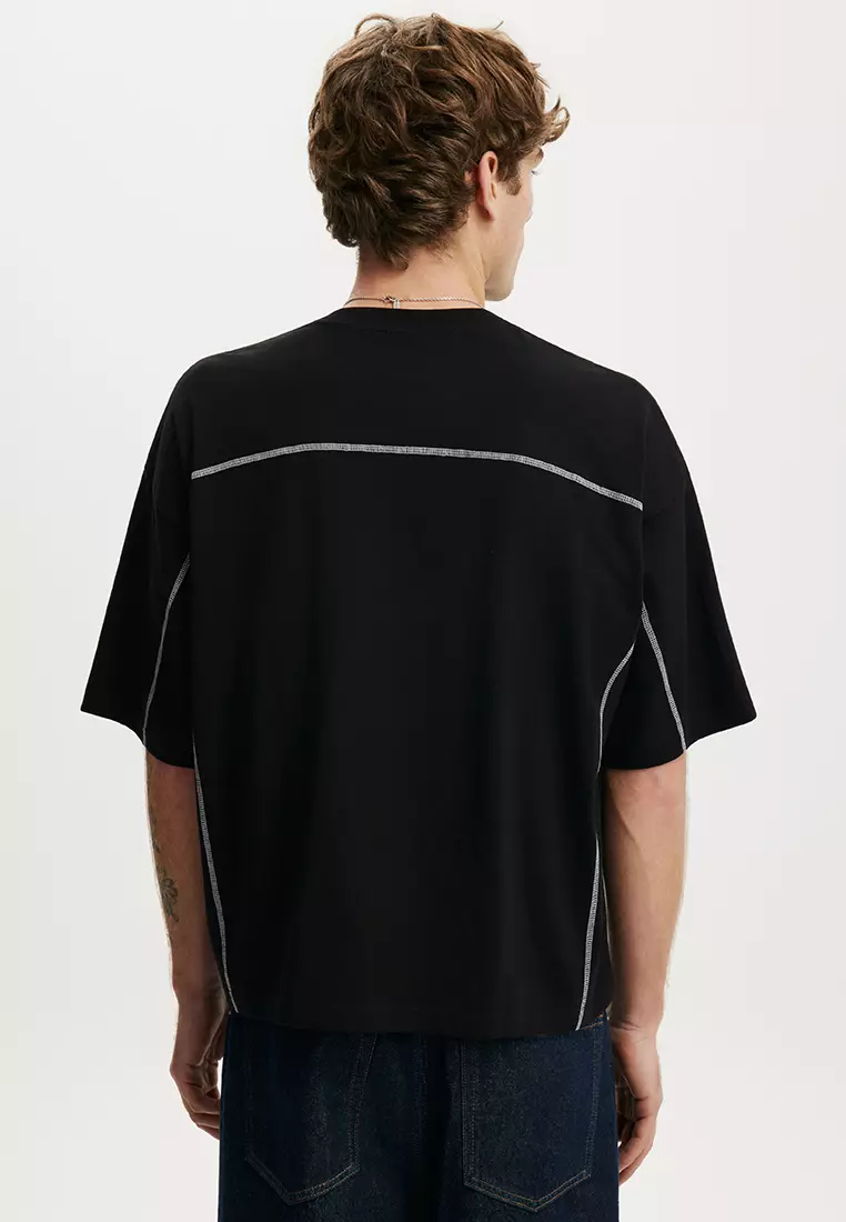 Cropped Fit Graphic T-Shirt