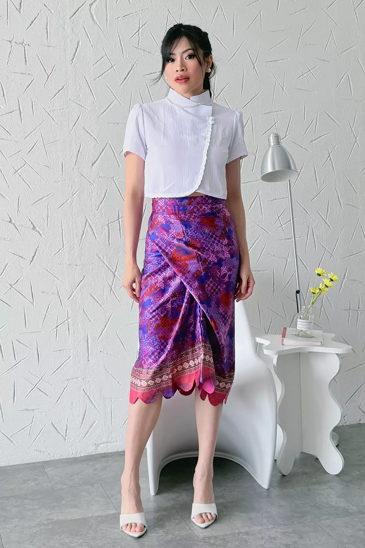 Andhika Sekar Aruna Scallop Batik Sekarjagad Sarong Rok Lilit Batik