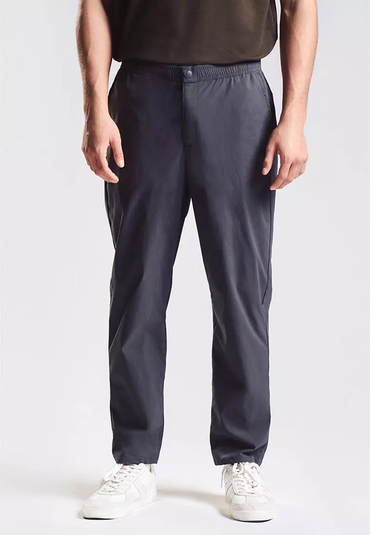 Essentials Lite Move Slim Fit Pants