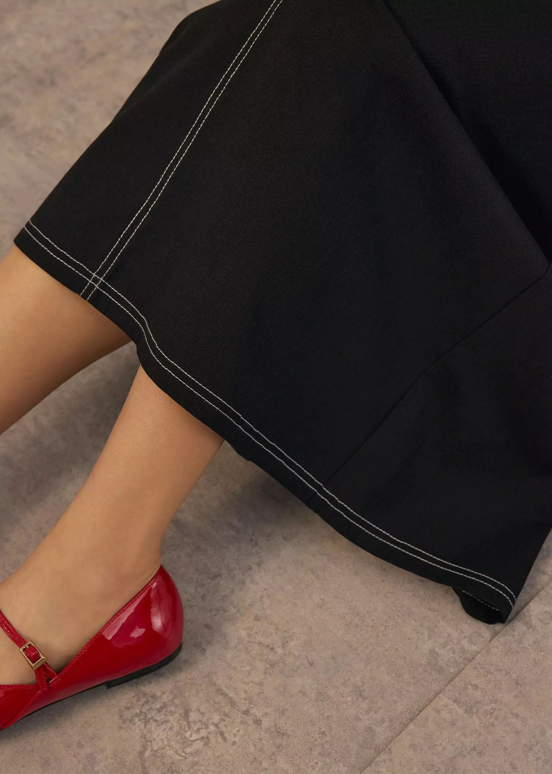 Rok Wanita - Elastic High Waist A-line Maxi Skirt