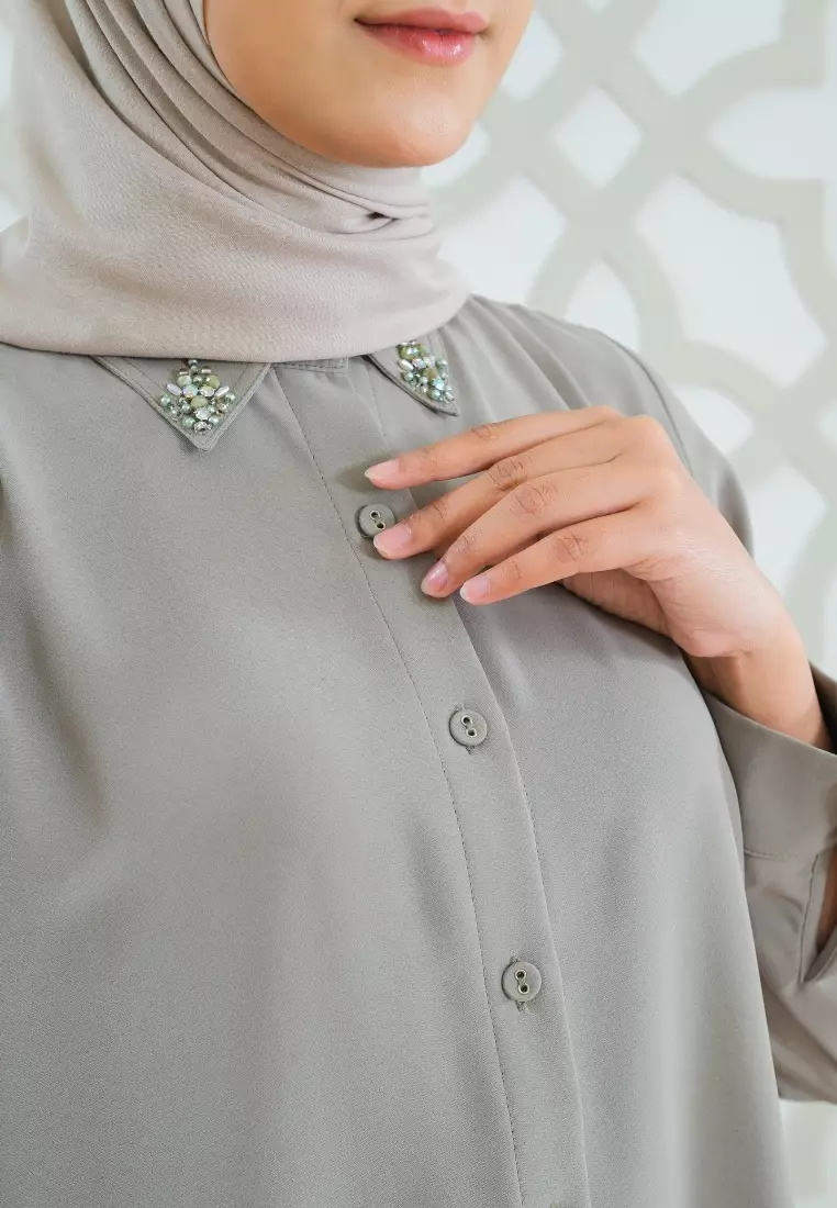 Kemeja Wanita Dengan Detail Payet Dikerah Warna hijau By Brilliant Girl Warna kemeja hijau