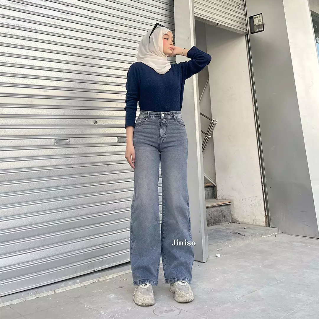 Highwaist Straight Jeans Loose Stretch 835 UNSEEN