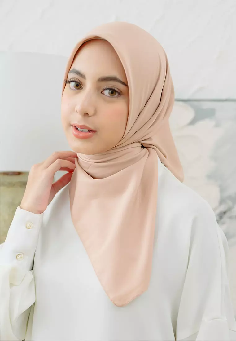 Hana Voal (Hijab Voal Segiempat Polos) Salem
