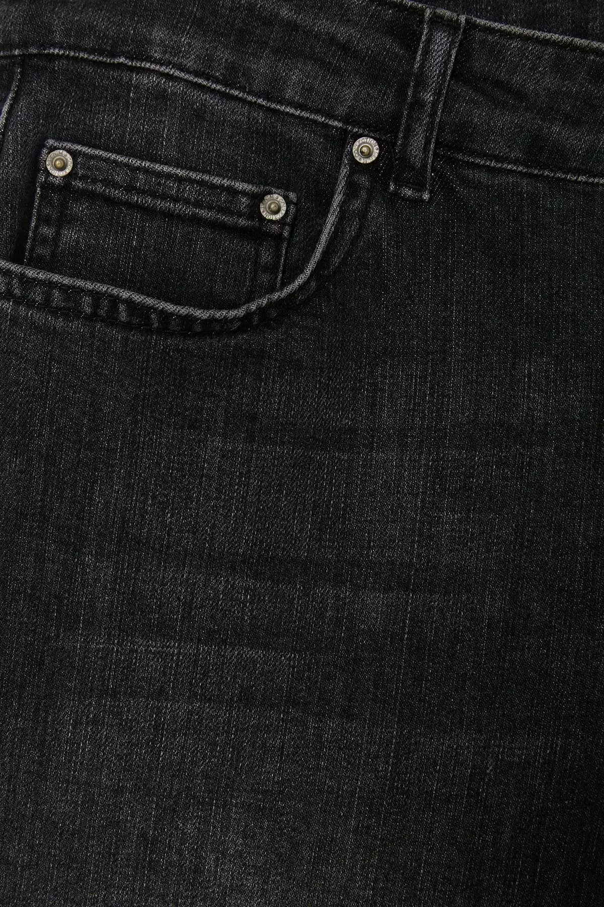 Black Regular Fit Pipe Leg Flexible Men'S Denim Shorts & Bermuda Tmnss26Sr00033