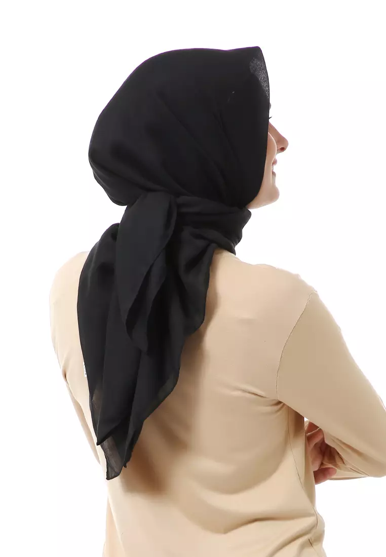 Vierra Jilbab Segiempat Paris Polos Premium Best Style - Hitam
