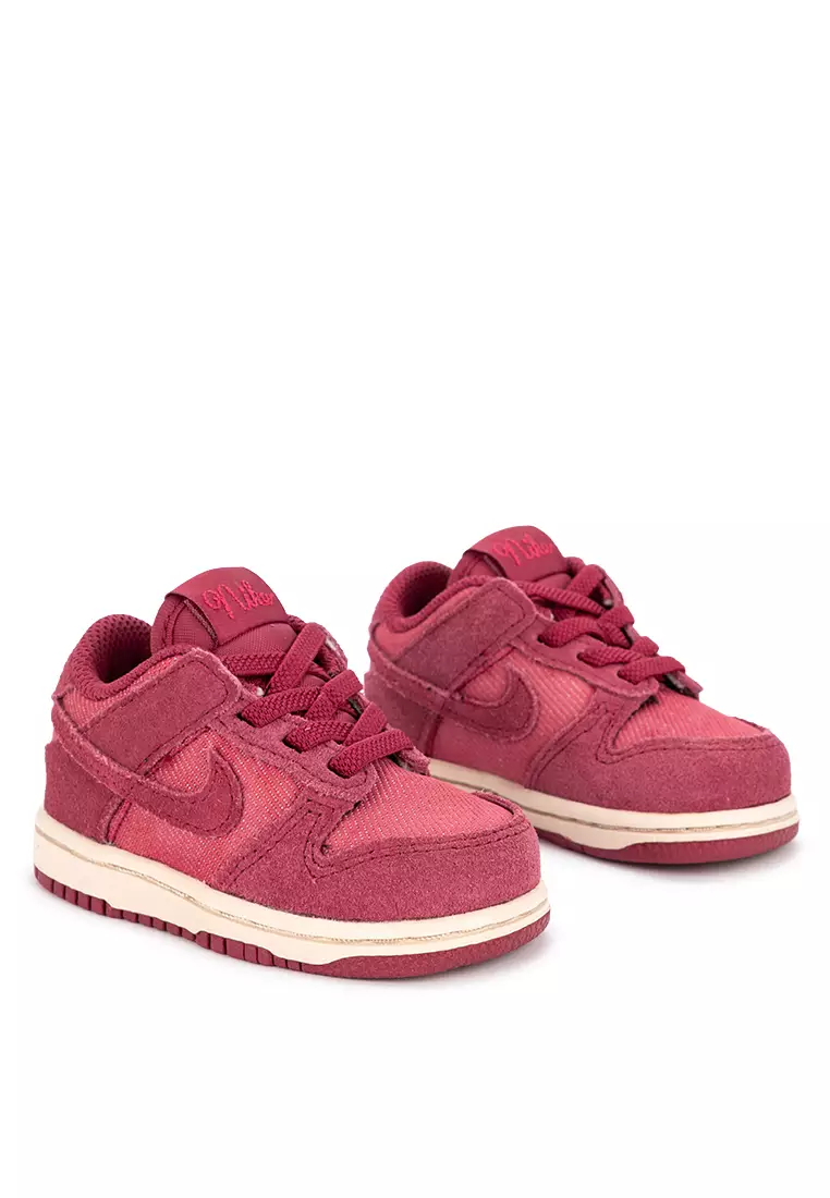 Dunk Low SE