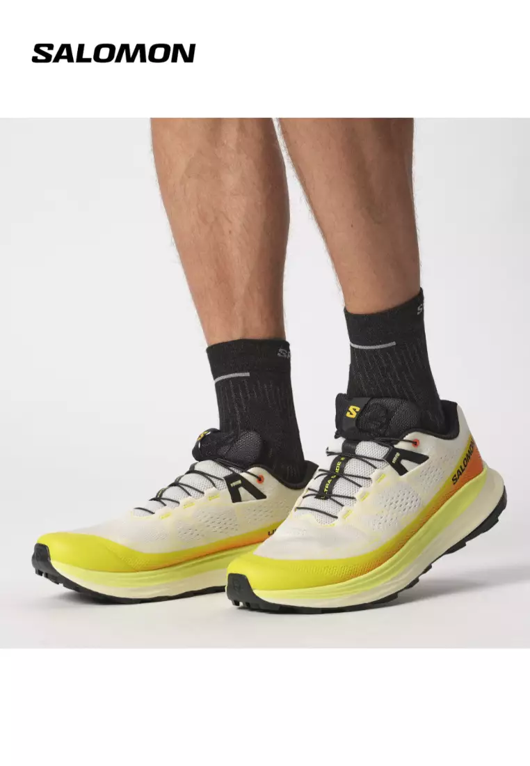 ULTRA GLIDE 2 Men Trail Running Shoes in Vanilla Ice / Sulphur Spring / Dragon Fire