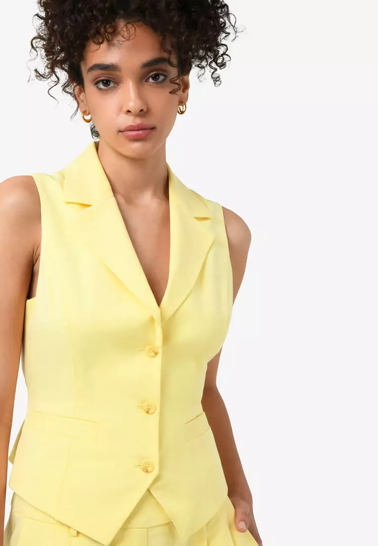 Amera Collared Vest