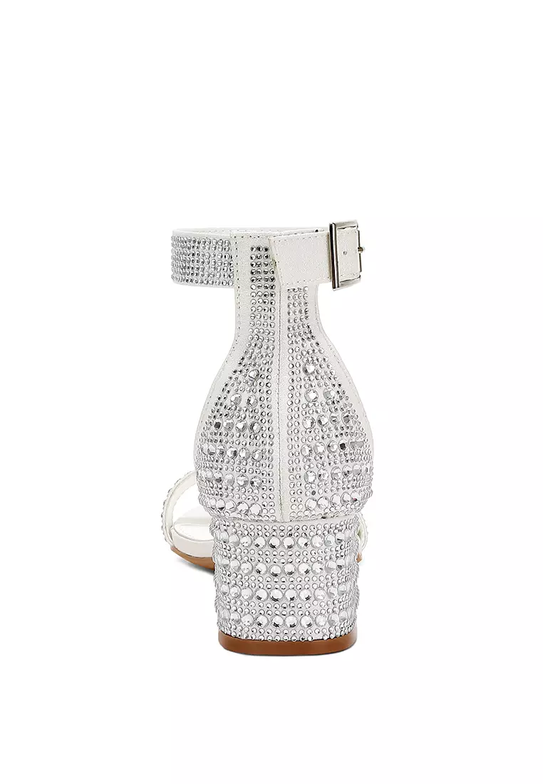 Sandal Blok Berhias Berlian Imitasi dalam Warna Putih