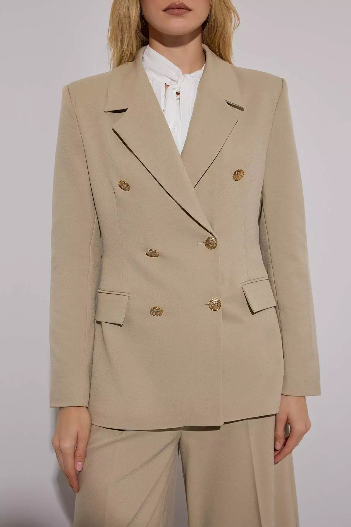 Limited Edition Mink Accessory Chain Detailed Woven Blazer Jacket