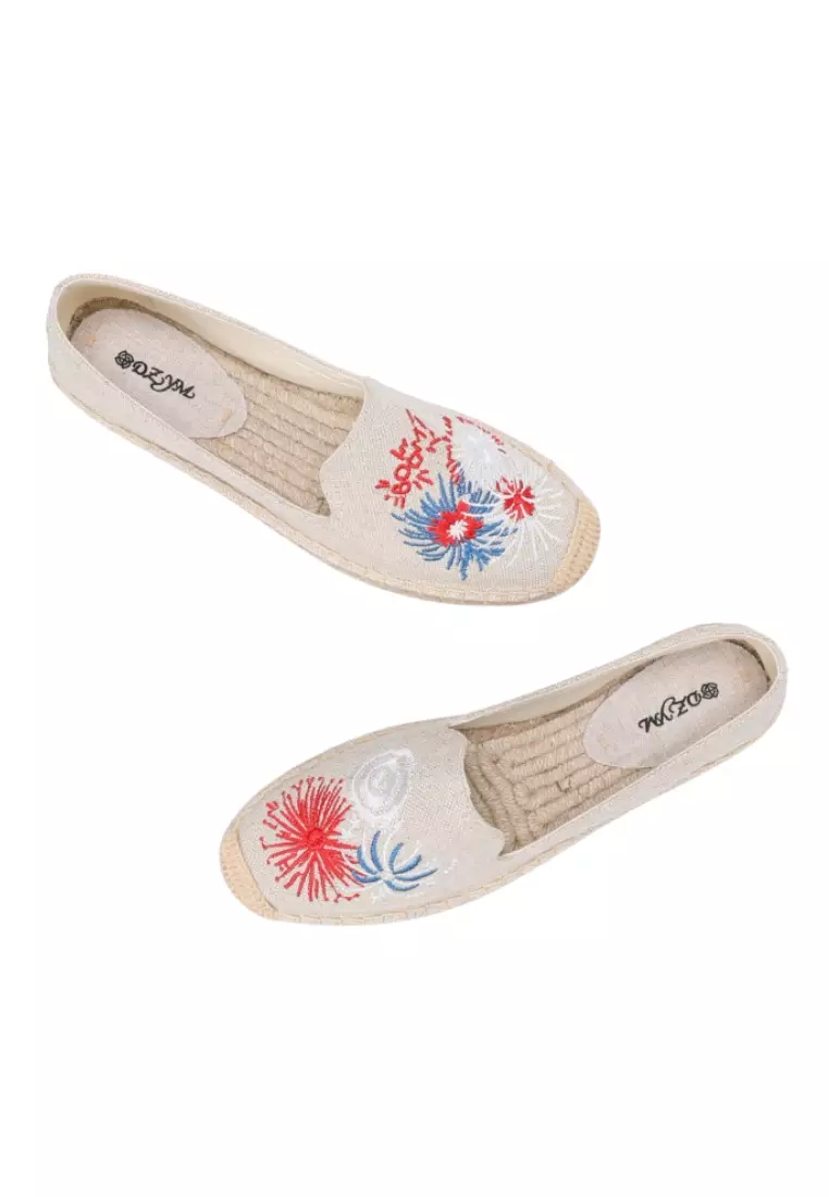 Discount on THE LOUNGE EDIT  shoes - SKU: Trista Espadrilles